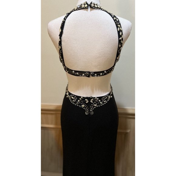 Floor Length Betsy & Adam Prom Dress ~ Black Size 2 ~ Beaded ~ Open Back - Picture 9 of 12